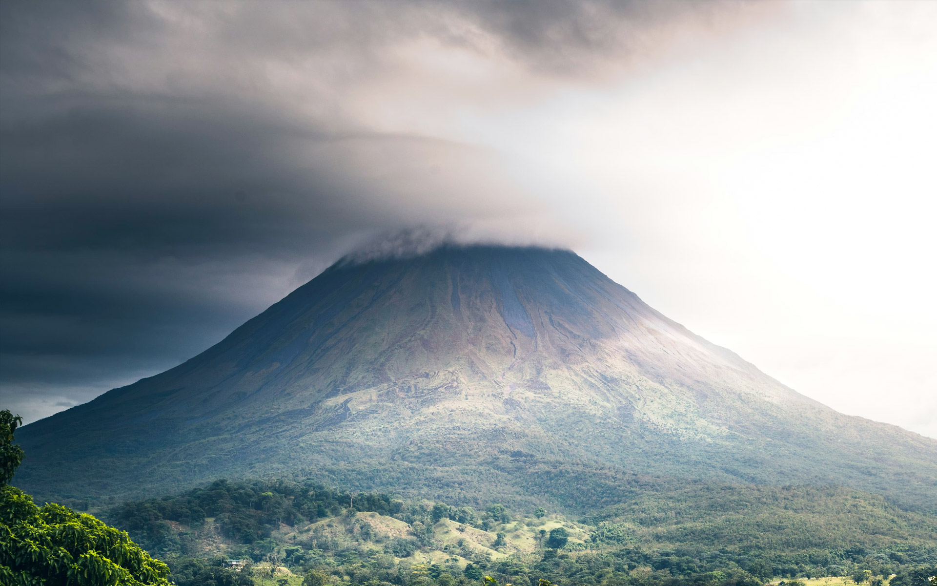Slides-costa-rica-volcan