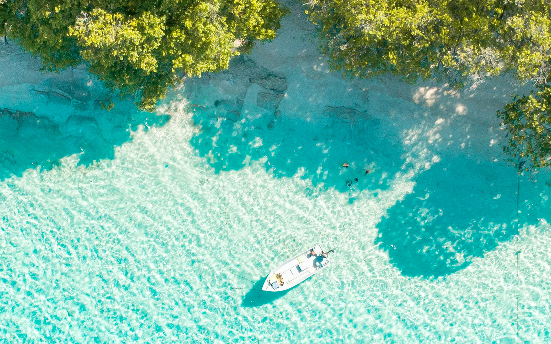 slide-maldives-vue-ciel-bateau