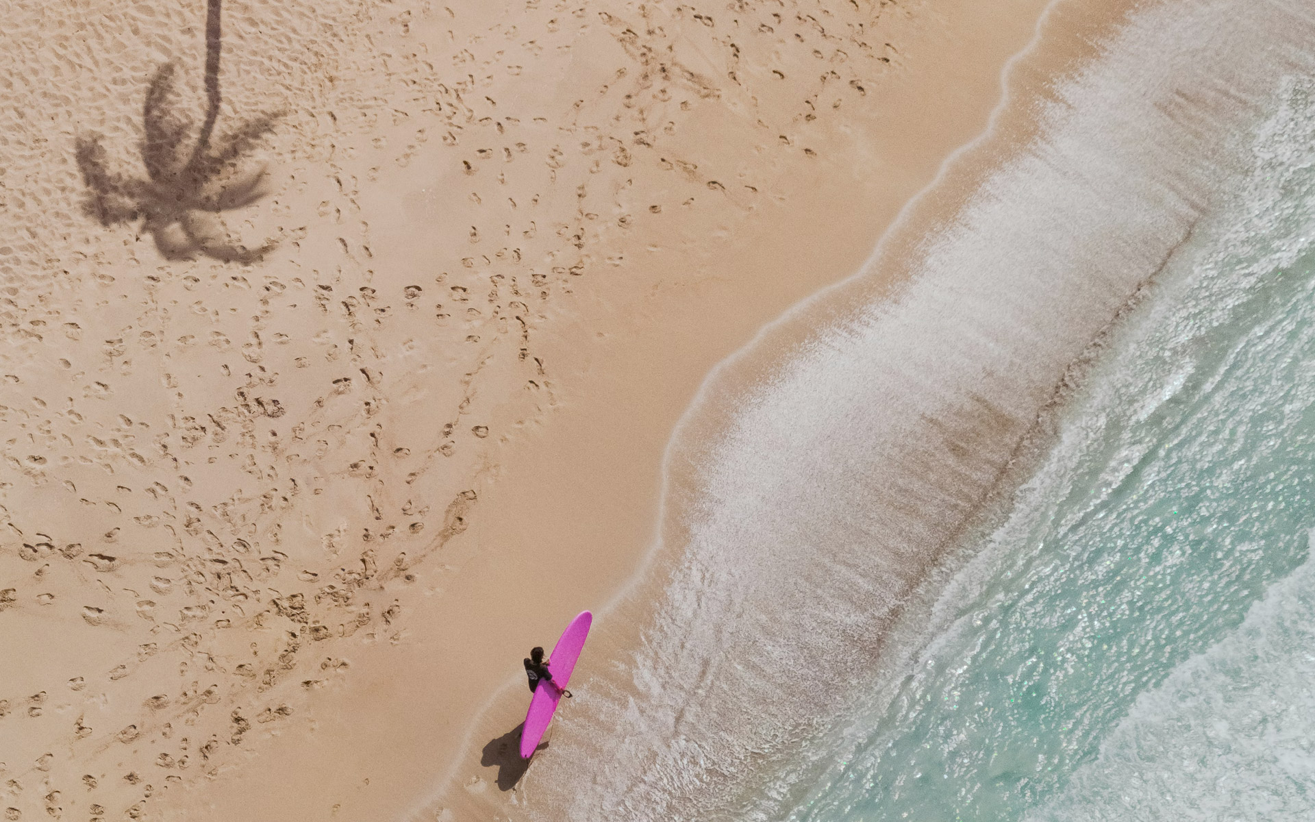 slide-repdom-plage-surfer