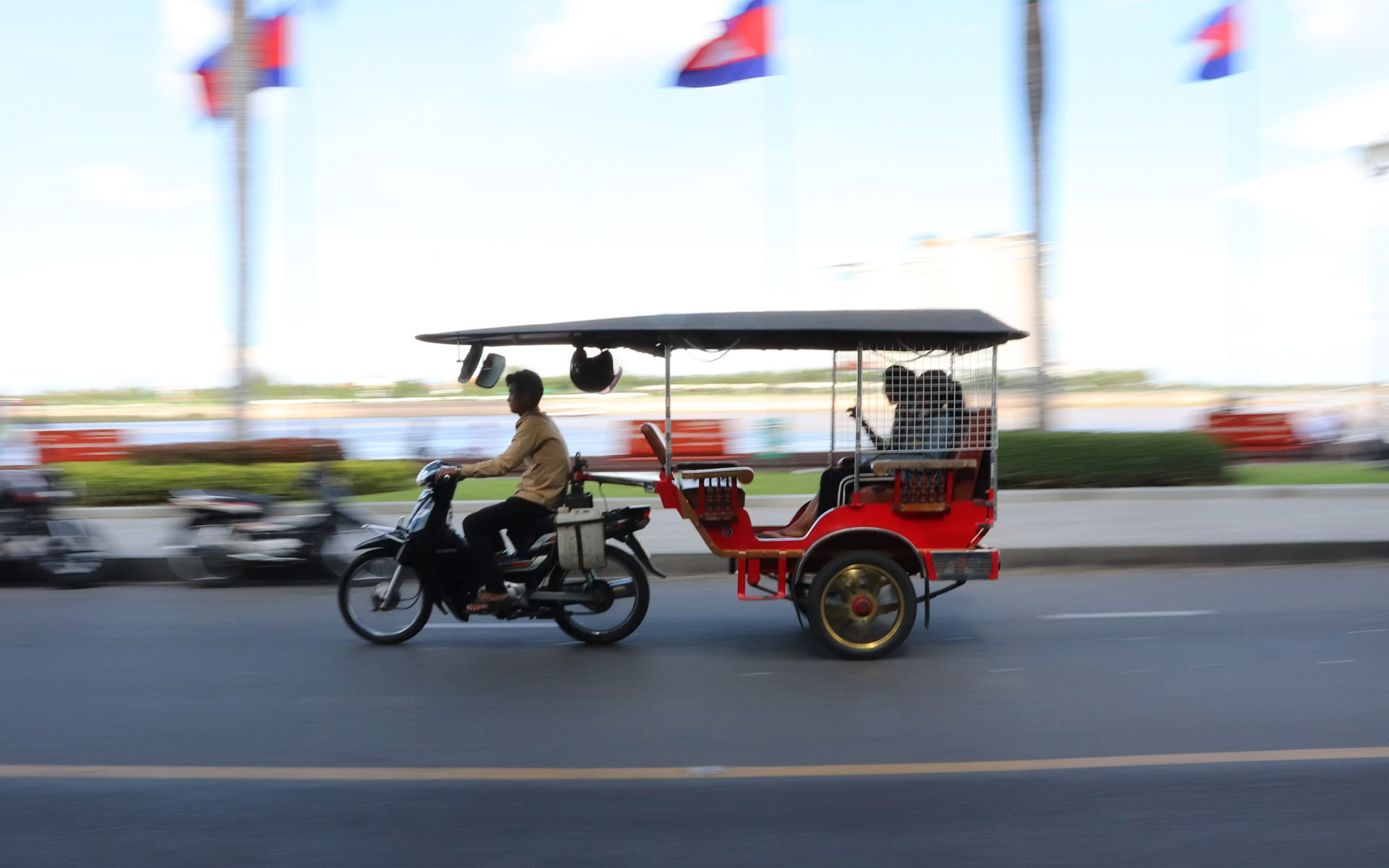 cambodge-slide-tuktuk